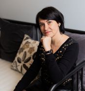 Isabelle R.